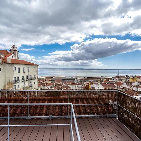Appartement Alfama Terrace 360º - Private Terrace With Exceptional River View With A/c! Lissabon
